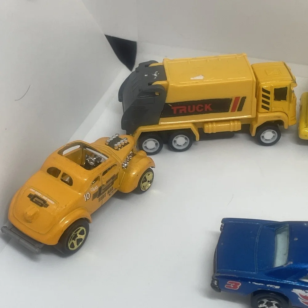 Lot Of‎ 10 toy cars various brands & conditions HOT-WHEELS MAISTO